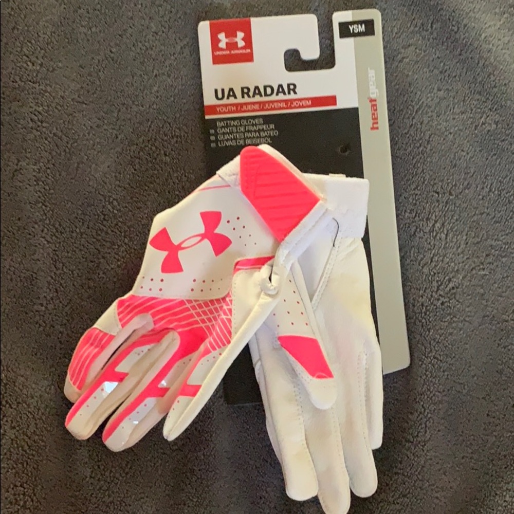 UA Radar Youth Girls Small Batting Gloves